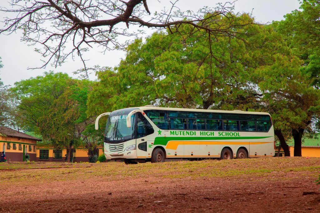 Mutendi Bus