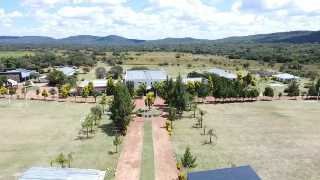 mugure house institute pictures